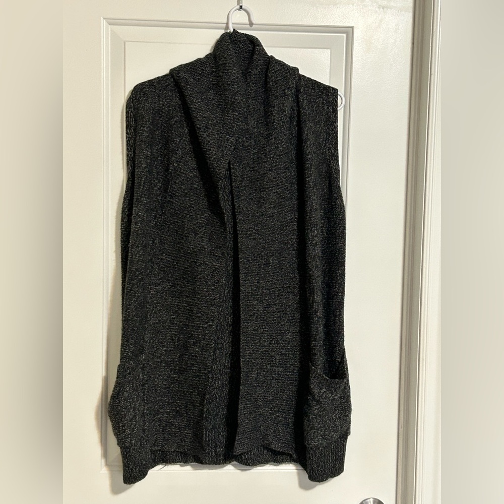CLOTH. brand knit hooded vest size L